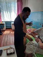 Иерей Алексий Жиляев посетил Таловскую участковую больницу