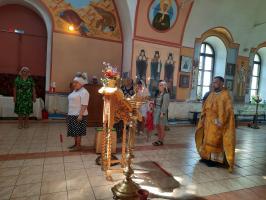 Богослужение в Покровском храме с. Осиковка 