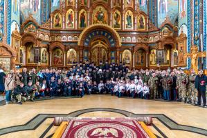 Иерей Алексий Жиляев сослужил митрополиту Воронежскому и Лискинскому Леонтию за Божественной литургией в Благовещенском кафедральном соборе г. Воронежа