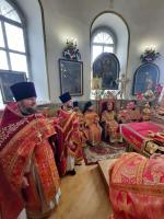 Иерей Алексий Жиляев сослужил Правящему Архиерею за Божественной литургией